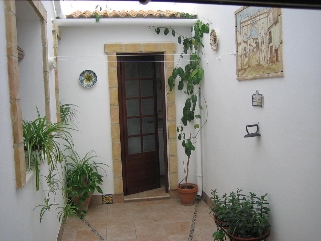 Casa Rural La Villa Castro del Rio Exterior photo